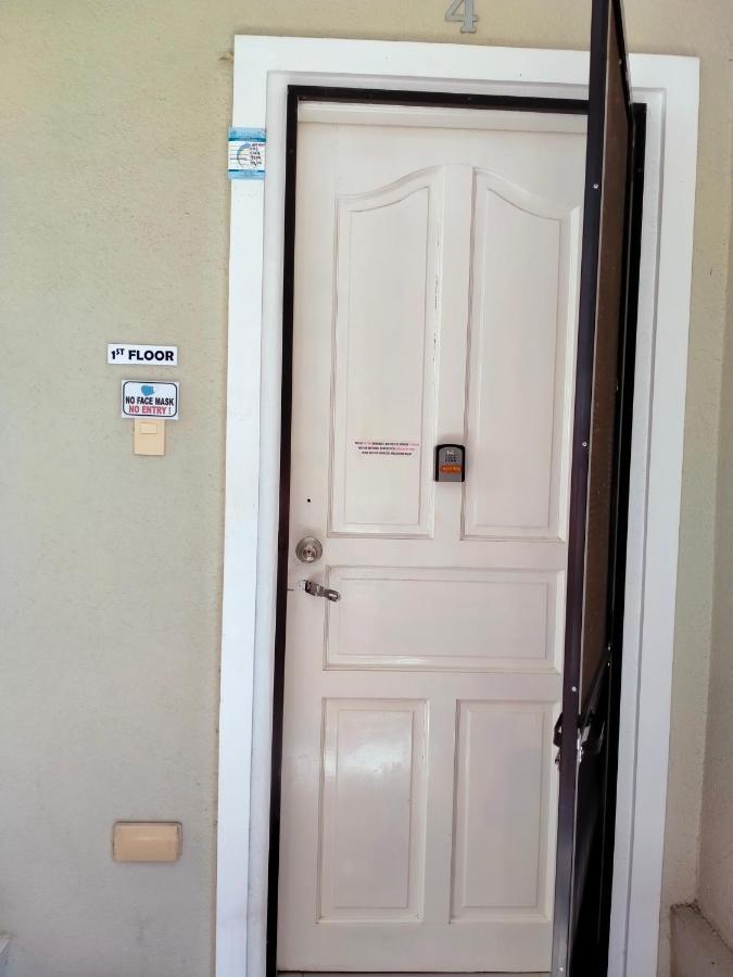 V.F. Riton Apartelle Laoag Kültér fotó