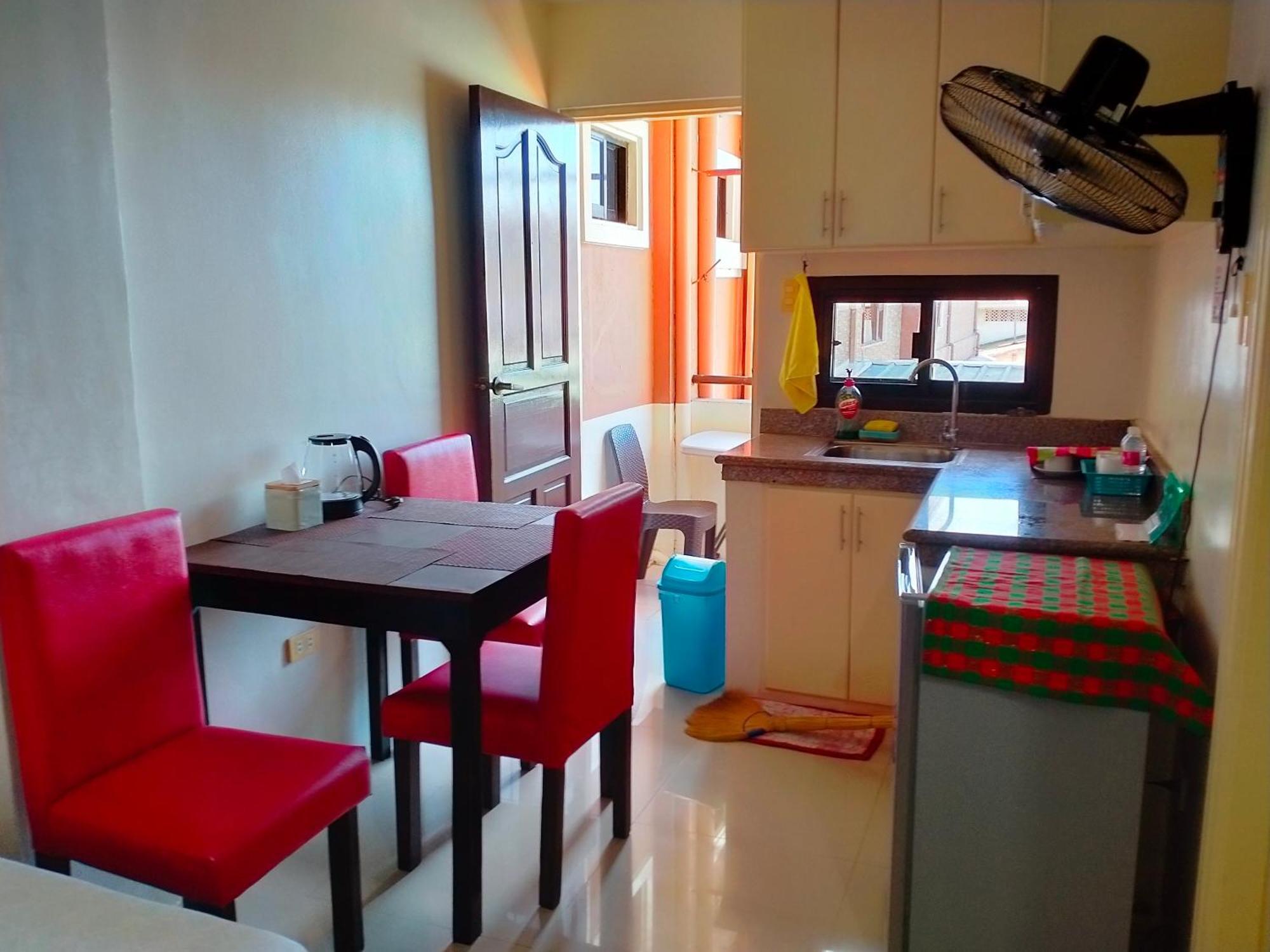 V.F. Riton Apartelle Laoag Kültér fotó
