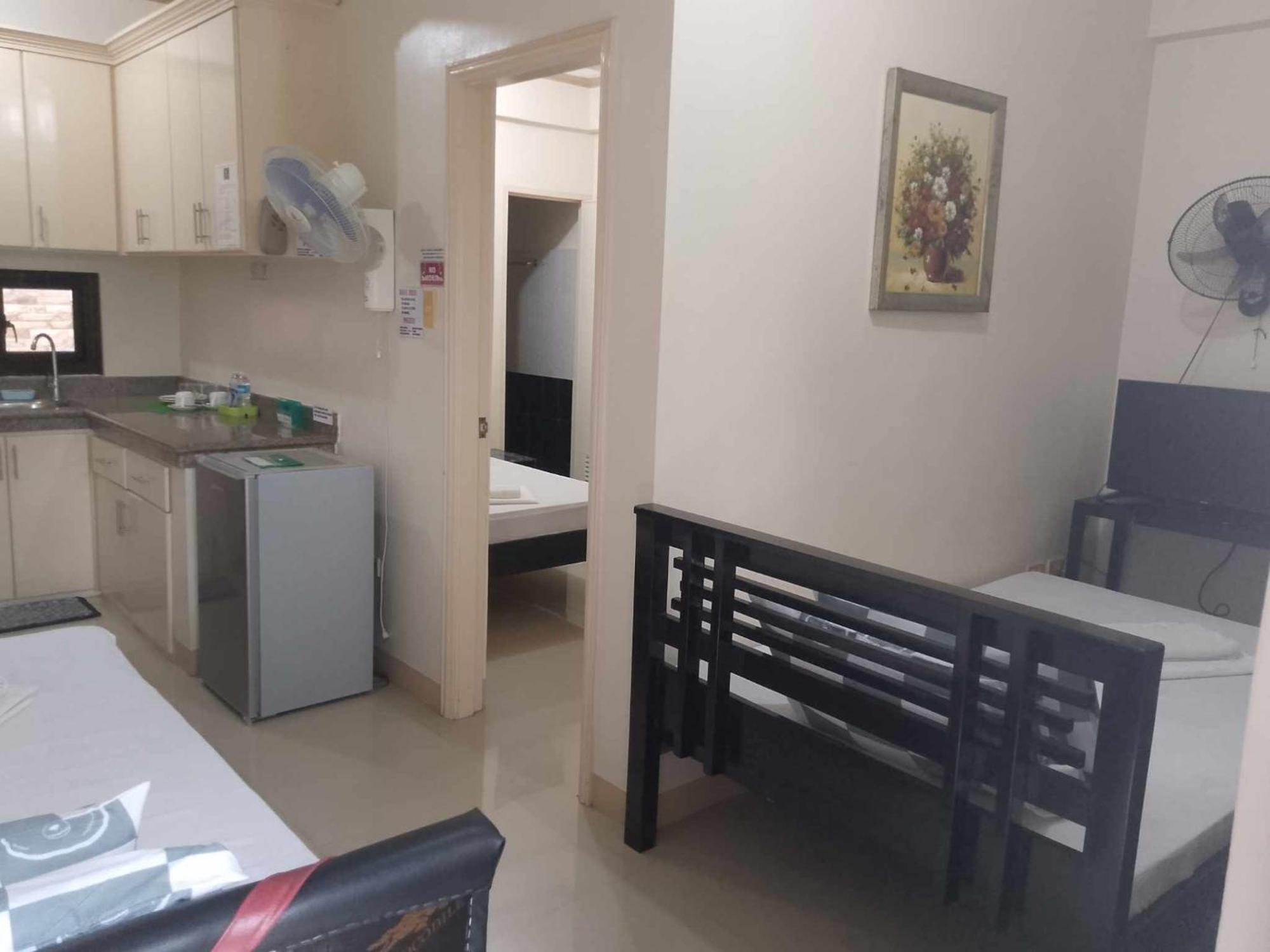 V.F. Riton Apartelle Laoag Kültér fotó