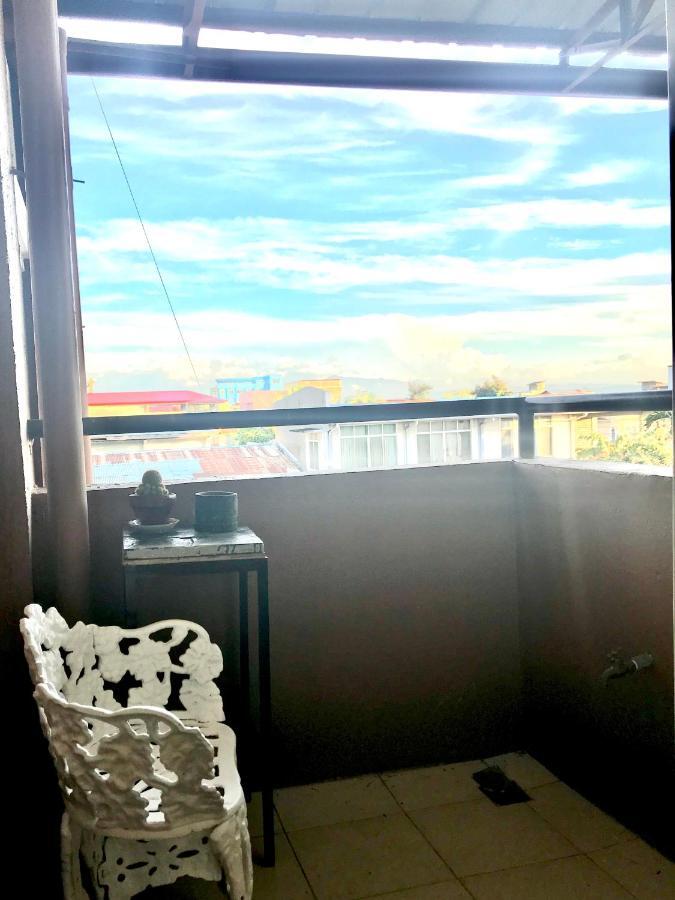 V.F. Riton Apartelle Laoag Kültér fotó