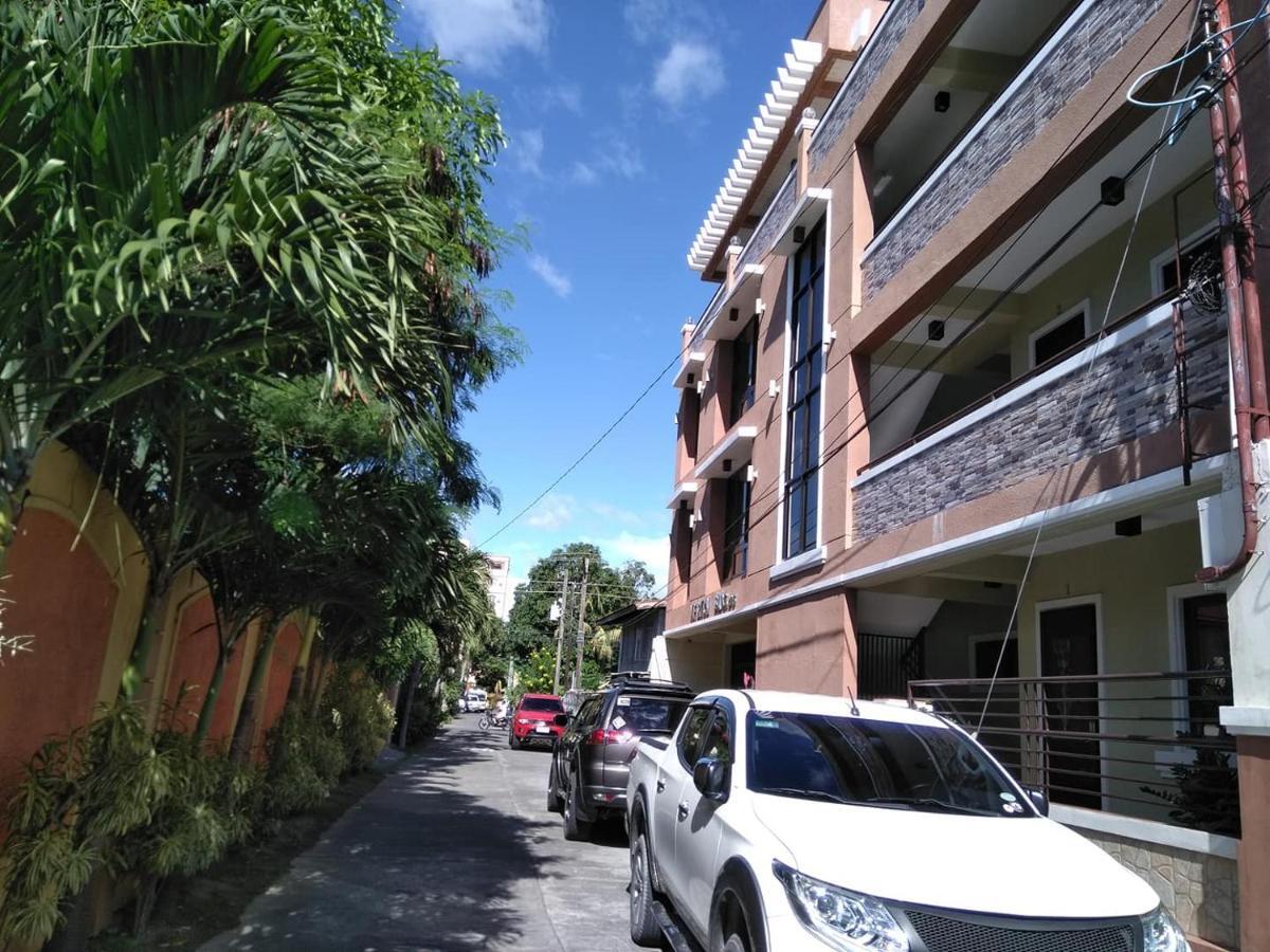 V.F. Riton Apartelle Laoag Kültér fotó